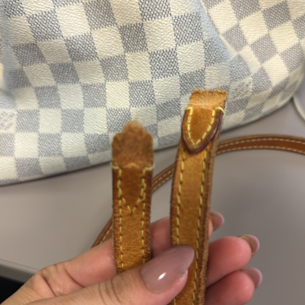 Louis Vuitton Siracusa PM - Picture 8 of 8